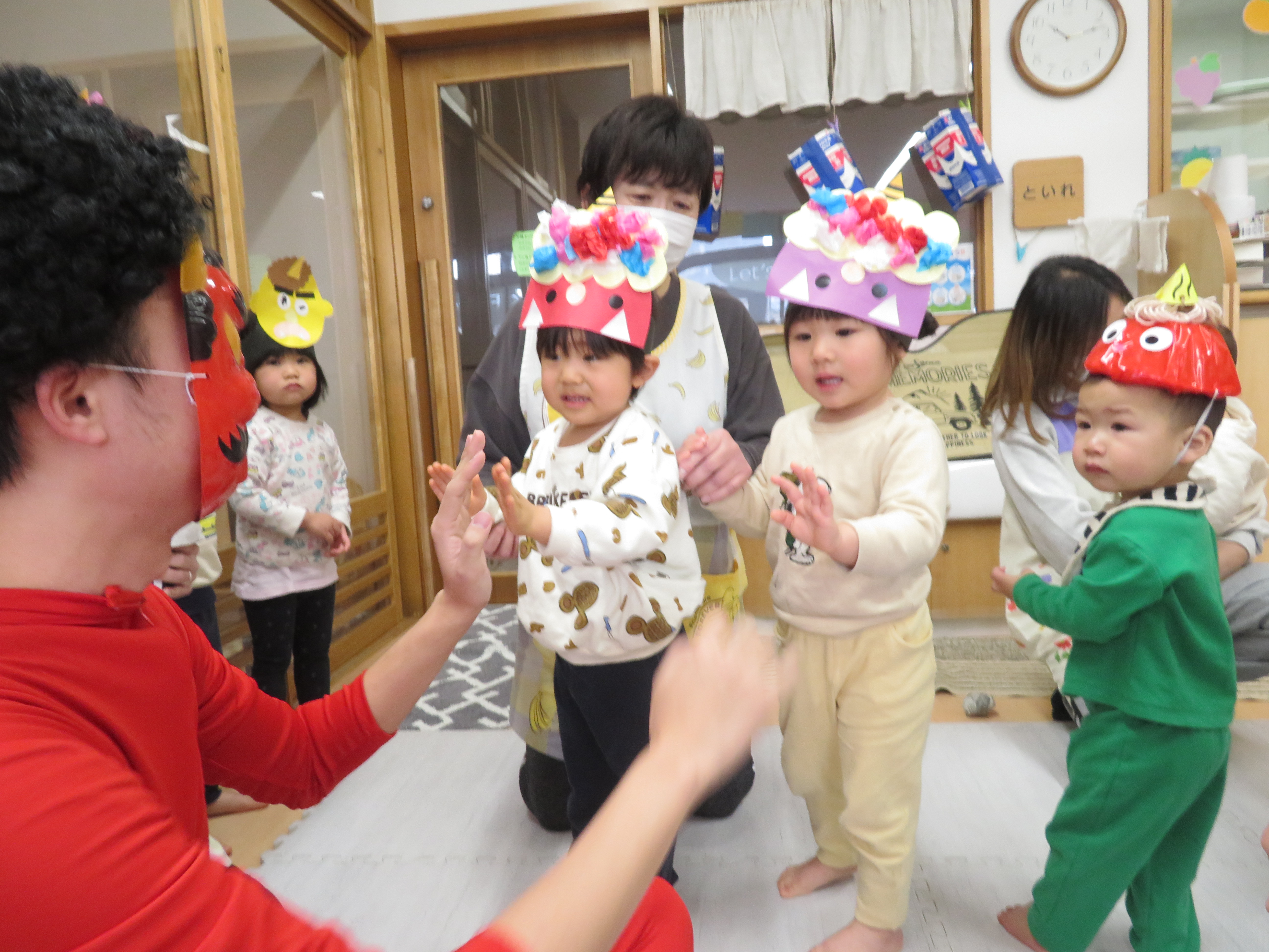 赤鬼さんとタッチ～！