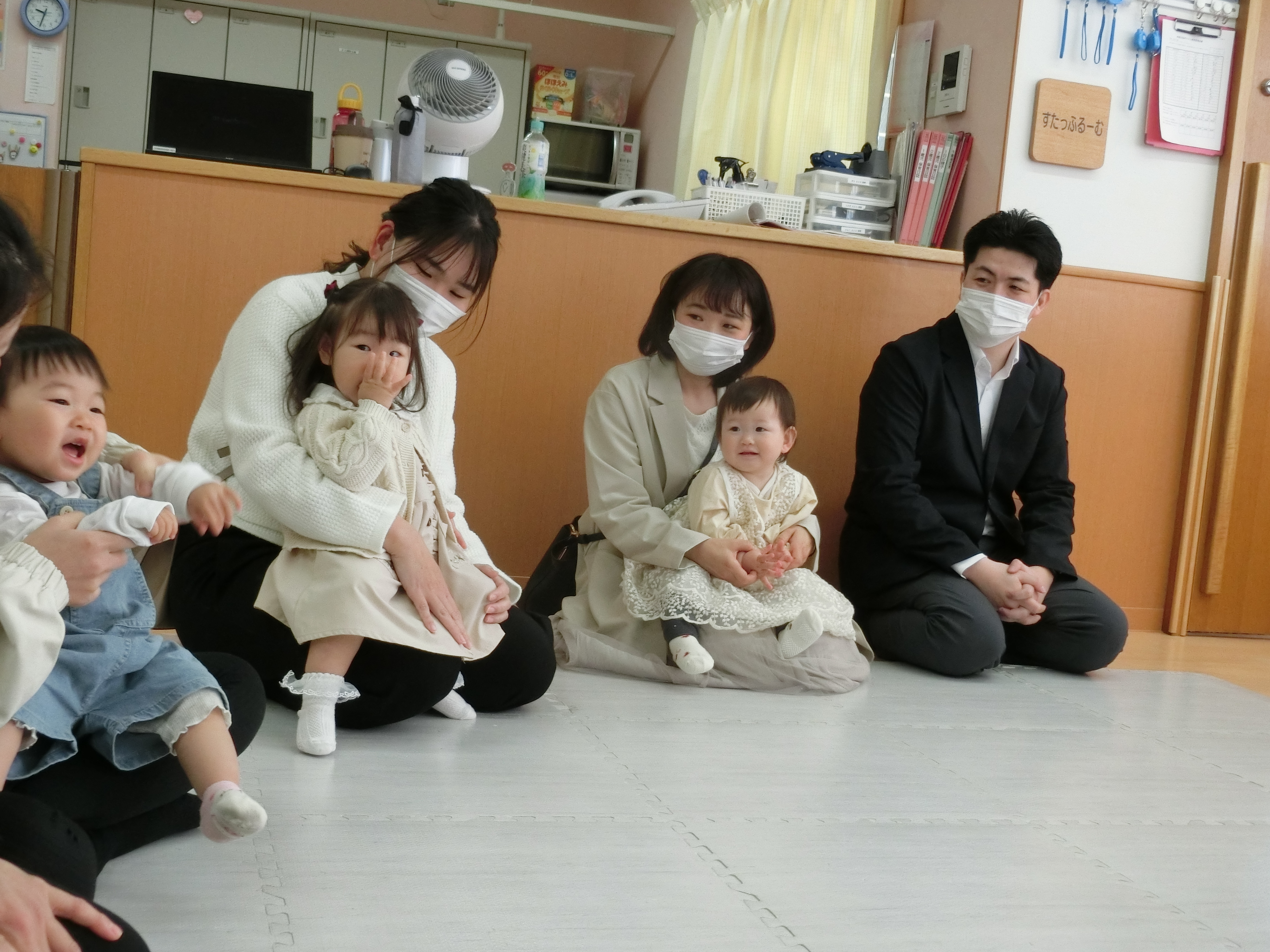 新入園児さんの自己紹介の様子です(^^)
