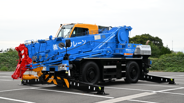 クレーン車