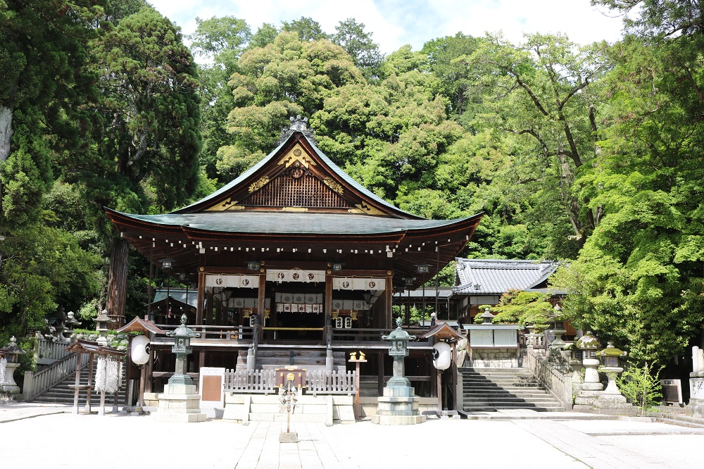 日牟禮（ひむれ）八幡宮の写真です。