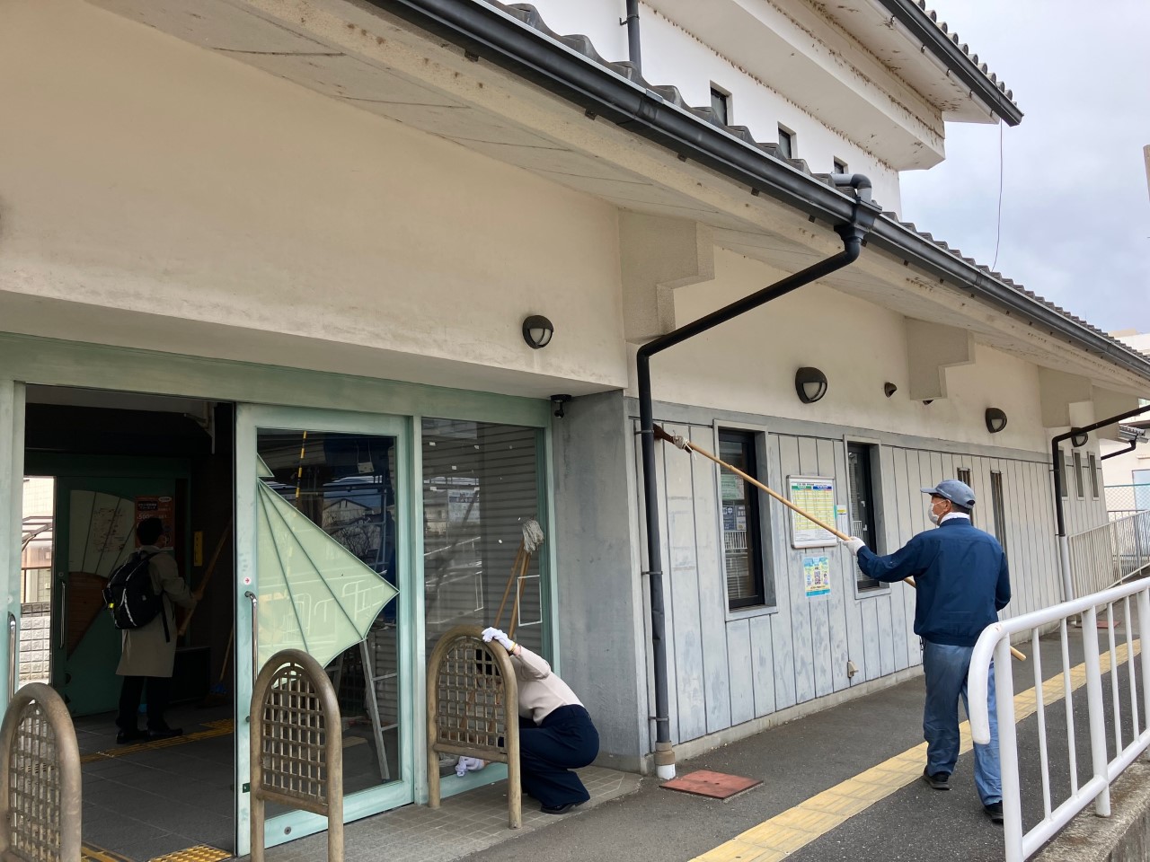 豊郷駅　清掃活動02